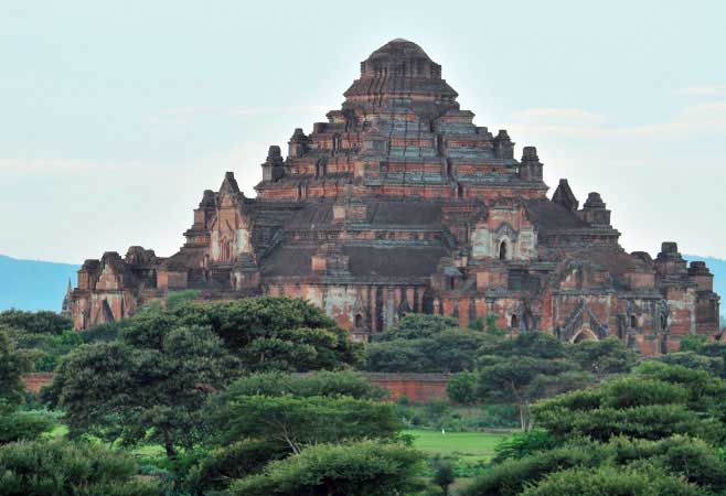 dhammayangyi-temple2